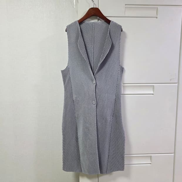 라비타준코 플리츠 롱베스트 F 그레이
