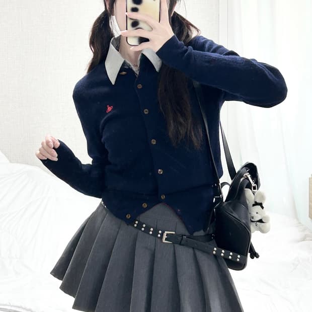 비비안웨스트우드 래드라벨 네이비 울 가디건