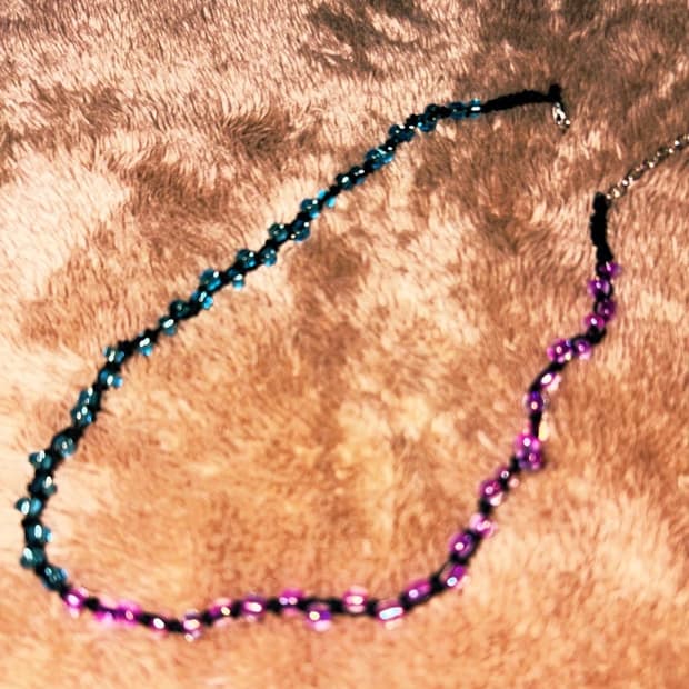 half 핸드메이드 비즈 목걸이