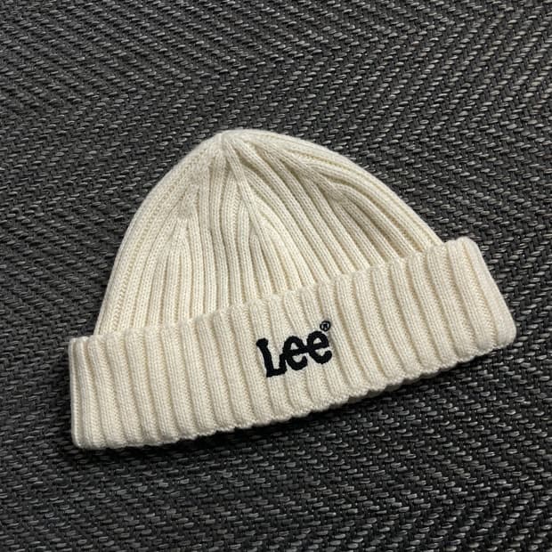 Lee 자수 로고 크림 니트 비니y 4182
