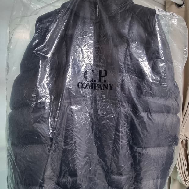 XXXL CP 컴퍼니 dd 쉘 후드 미디엄 다운 자켓 블랙 24FW