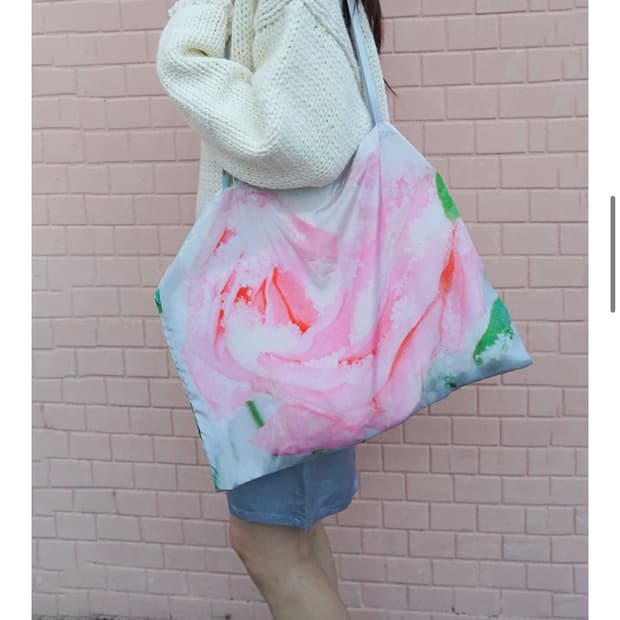 누아누 rose tote bag