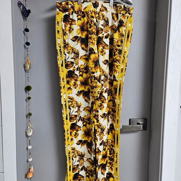 아디다스 제레미스캇 꽃무늬 트랙 팬츠 M