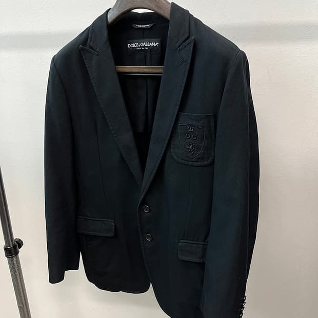 100) 돌체앤가바나 포켓 쉴드자수 블레이져 