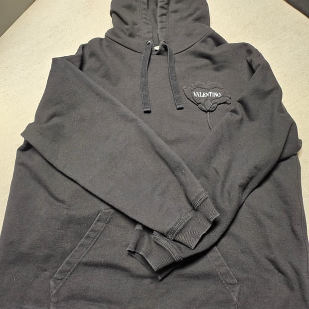 발렌티노 블랙 후드티 M