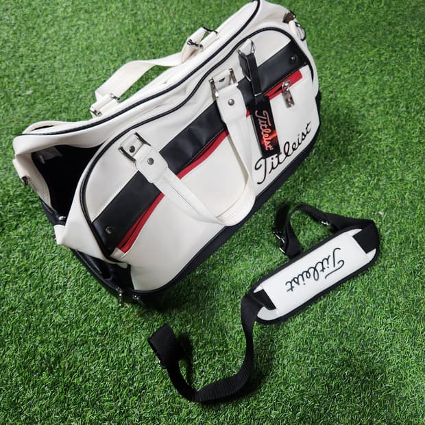 타이틀리스트 화이트 보스턴백 │ 골프·여행 다 되는 클래식템