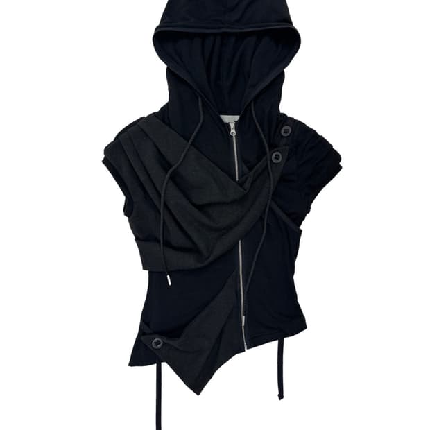 Differentis Drapery Hood Sleeve