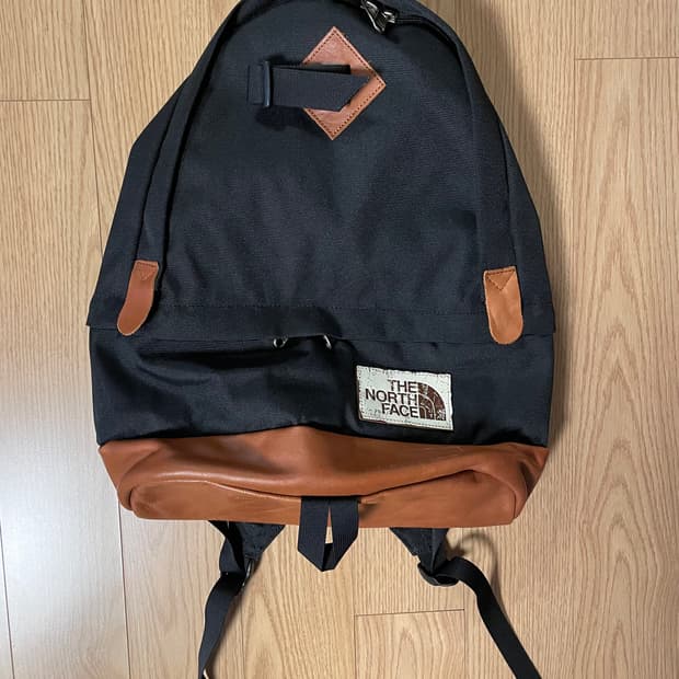 The North Face retro 백팩