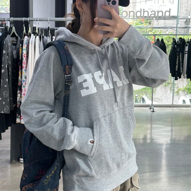 베이프 레터링 로고 후드티셔츠