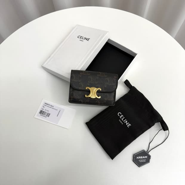 [풀박스] 셀린느 트리오페 플랩 카드지갑 탄