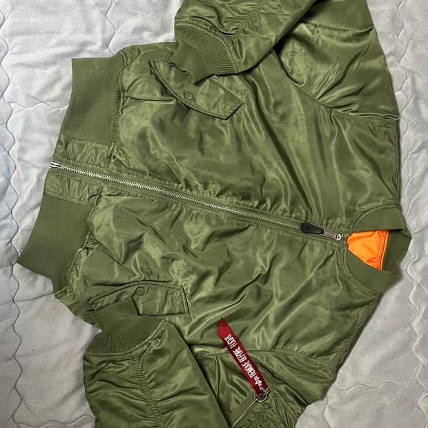 알파인더스트리 ma-1 세이지