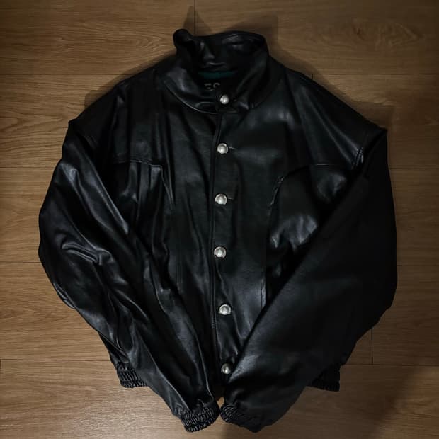 esc 스튜디오 레더자켓