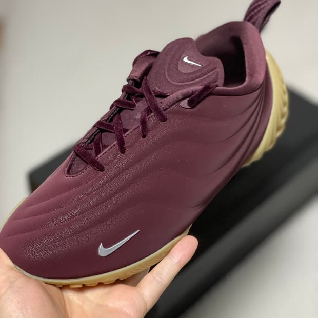 [250] 나이키 아스트라 울트라 버건디 크러쉬(✨새상품)