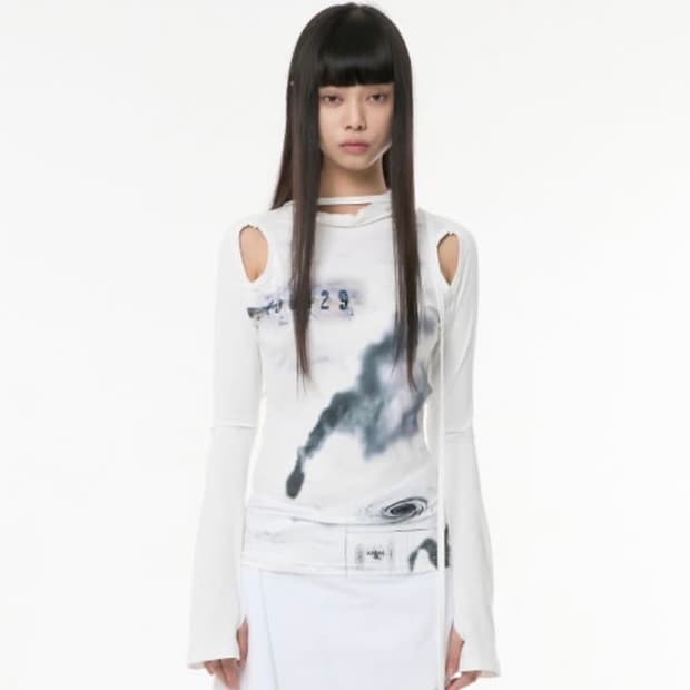 FLARE UP Cut-out Turtleneck Long