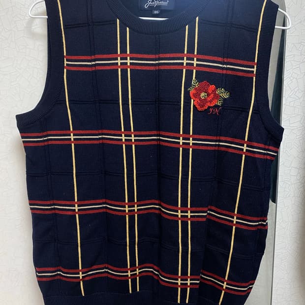 잭니클라우스 체크 니트 조끼