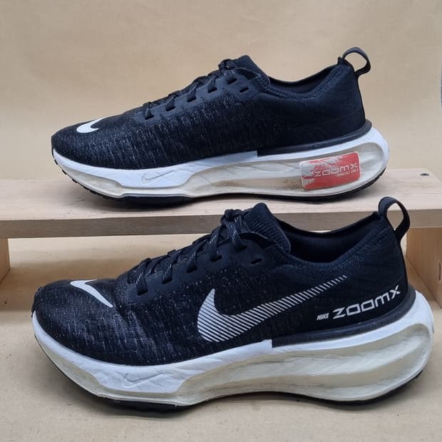 나이키 줌x인빈서블 런닝화245