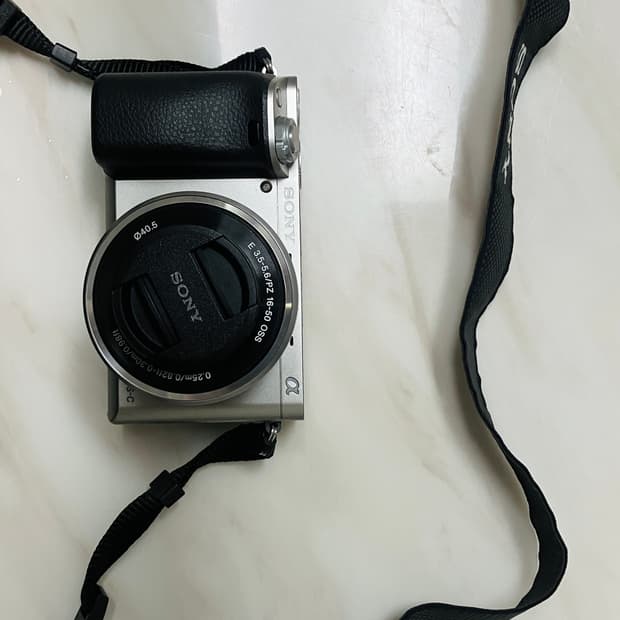 소니 알파 a6000 미러리스 카메라