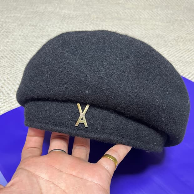 바잘 스터드 로고 울 베레모 버킷햇 프리