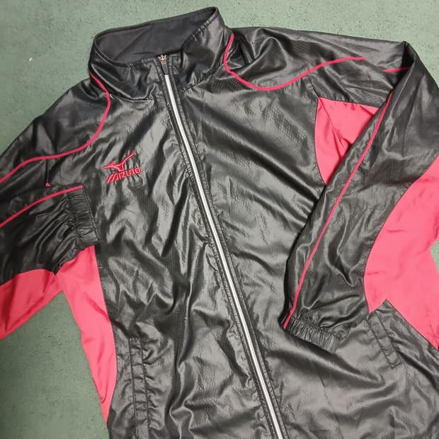 미즈노 경량바람막이자켓 L 105가능