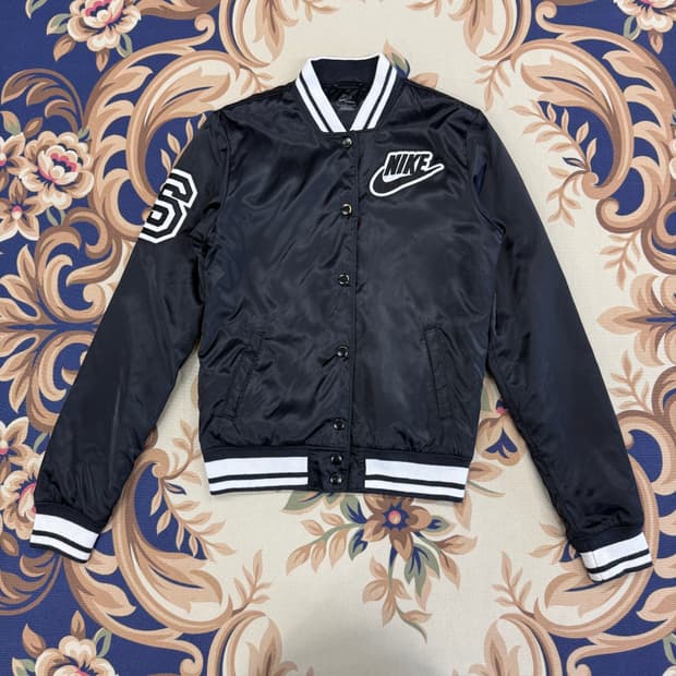 (S)10s 나이키 NIKE 세틴 바시티 자켓(블랙,검흰)