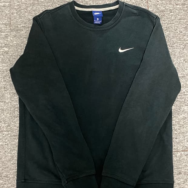 나이키 스우시 맨투맨 블랙 L