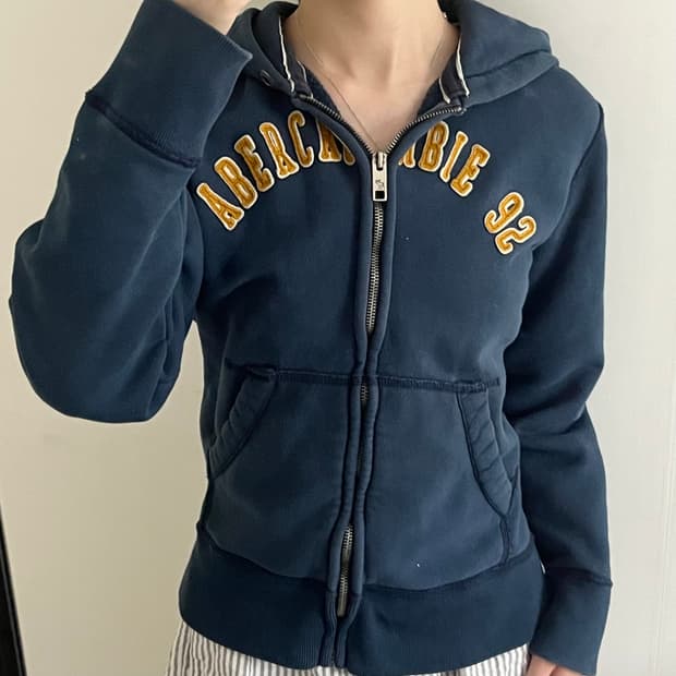zip up hoodie