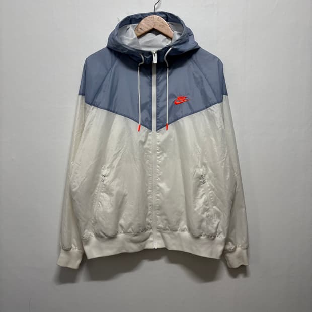 나이키 스우시 후디 윈드러너