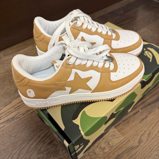 베이프스타4 베이지 로우 265 판매합니다.