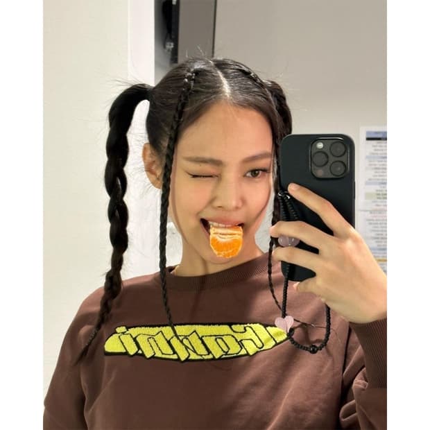 (제니착용) (L) 가니 여성 로고 맨투맨 커피