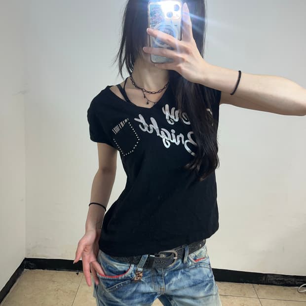 00‘s 포켓 레터링 프린팅 티셔츠
