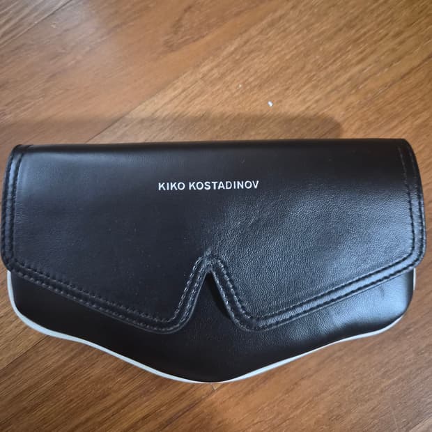 키코 코스타디노브 메주라리 지갑