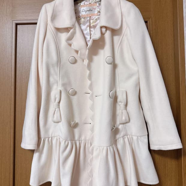 리즈리사 리즈멜로 코트 m사이즈