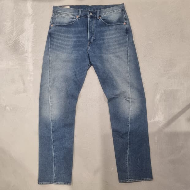 새제품 일본 리바이스 엔지니어드진 LEJ502 블랭크탭 로얄사이즈 34