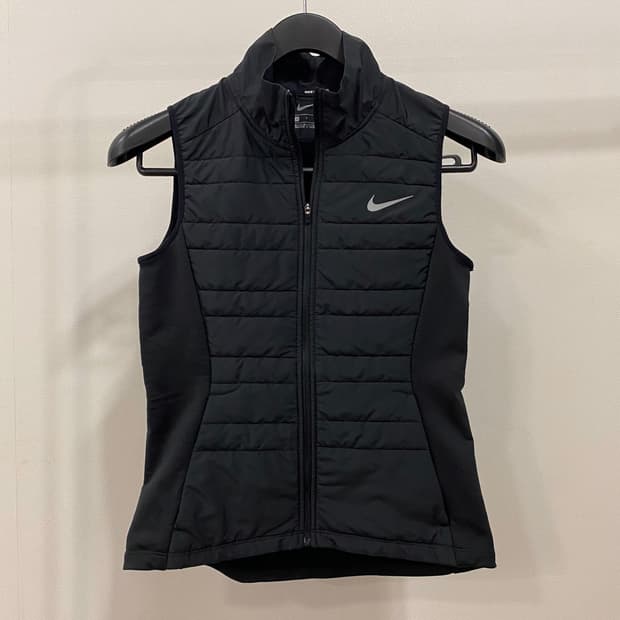 나이키 러닝 에센셜 필드 패딩 조끼