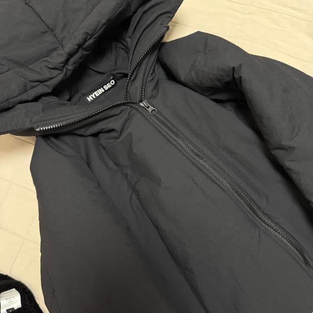 혜인서 크롭 패딩 블랙