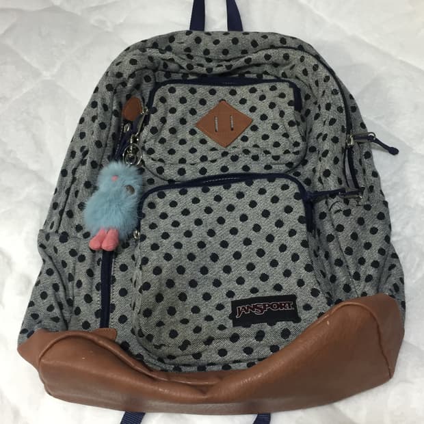 잔스포츠 도트 땡땡이 가방 백팩