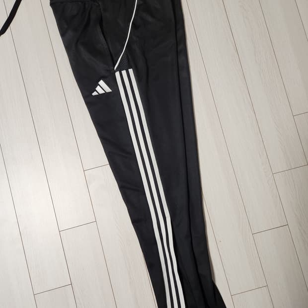 새상품급)아디다스 TIRO23 L TR PNT 트레이닝 팬츠 사이즈s