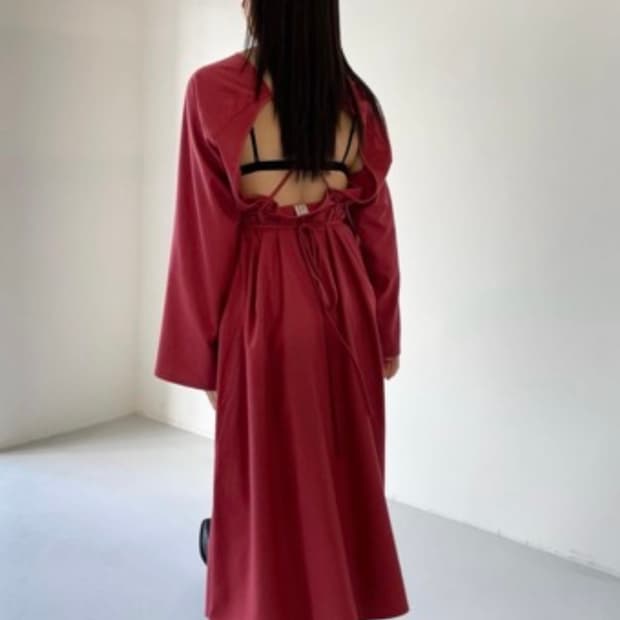 OTAY LONGSLEEVE DRESS(RUBIA RED)