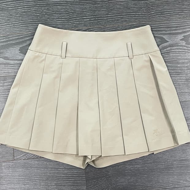 데상트 골프 플리츠 베이지 테니스스커트 치마바지 프레피