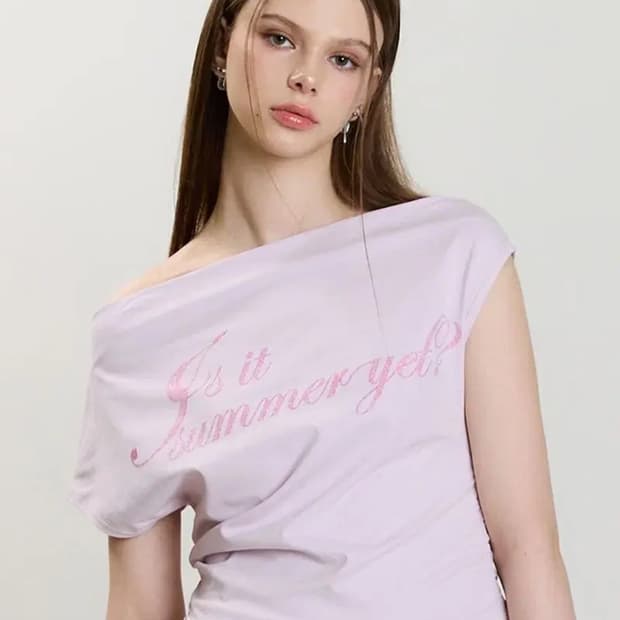 러브이즈트루 글리터 오프숄더