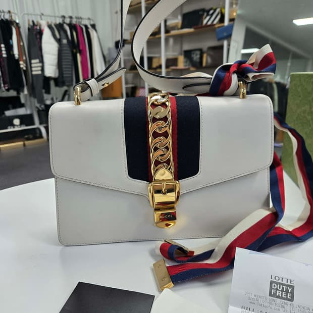 [A급컨디션]구찌 실비백 화이트 미디엄