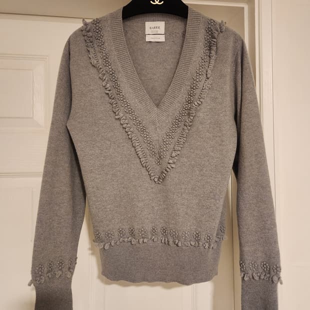 (정품)샤넬 배리 BARRIE 캐시미어 브이넥 니트