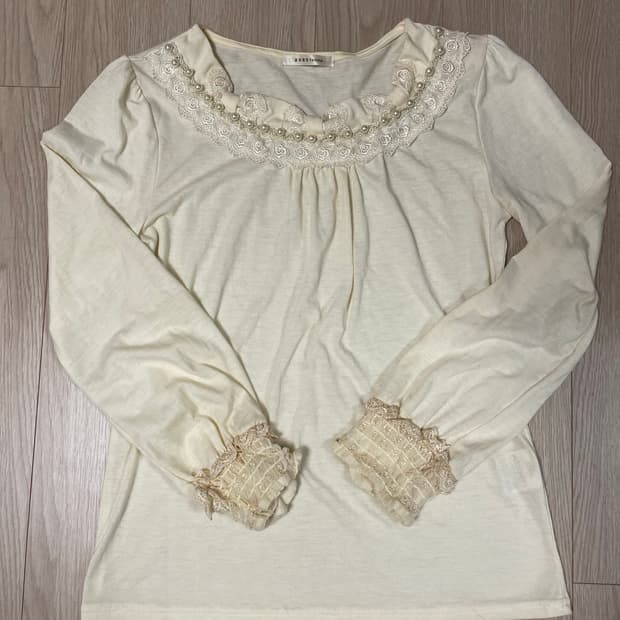 axes femme 엑시즈팜 플라워 레이스 진주 롱슬리브