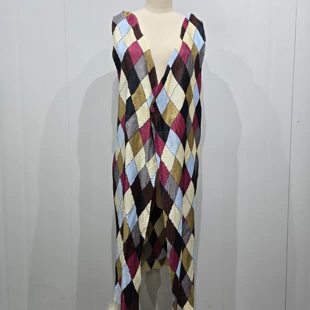 이세이미야케 다이아몬드 패턴 플리츠 롱 조끼