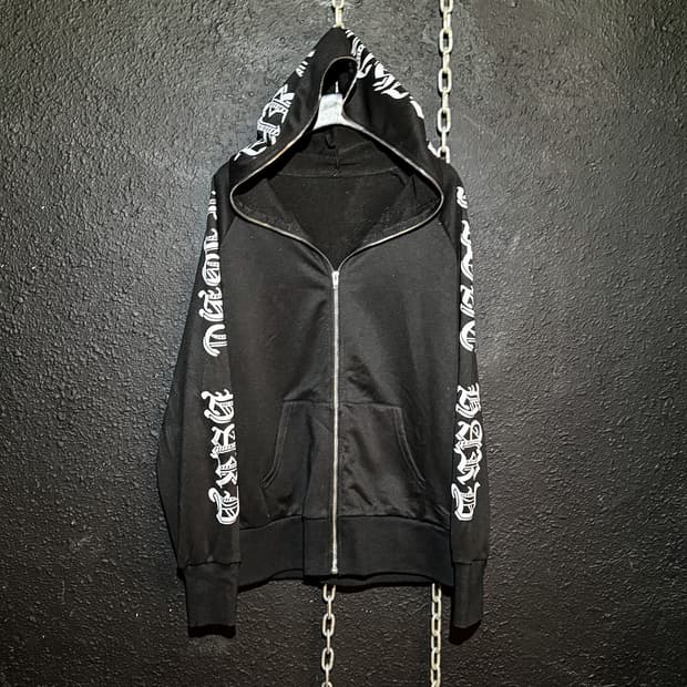 Gothic Lettering Print Hoodie