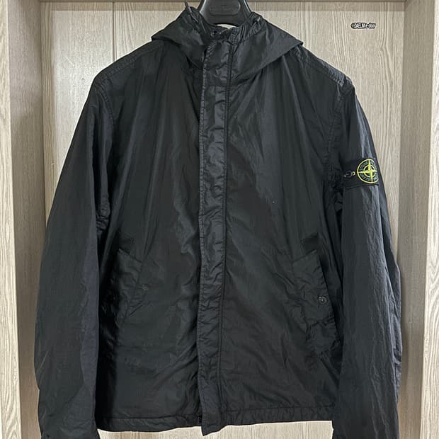 스톤아일랜드 25ss 크링클랩스 후드 바람막이 XL