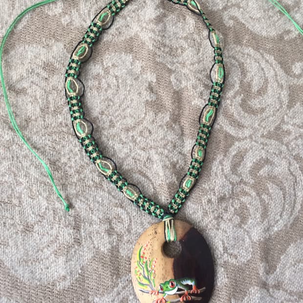 painting point necklace
