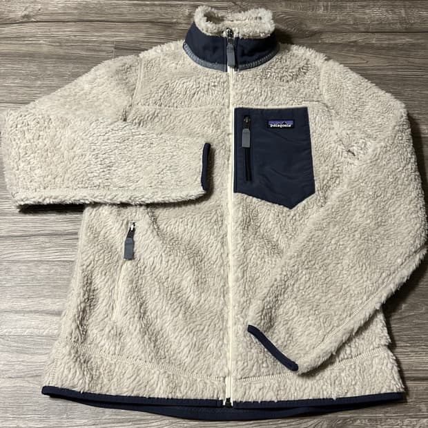 10s 파타고니아 레트로-X 아이보리/네이비