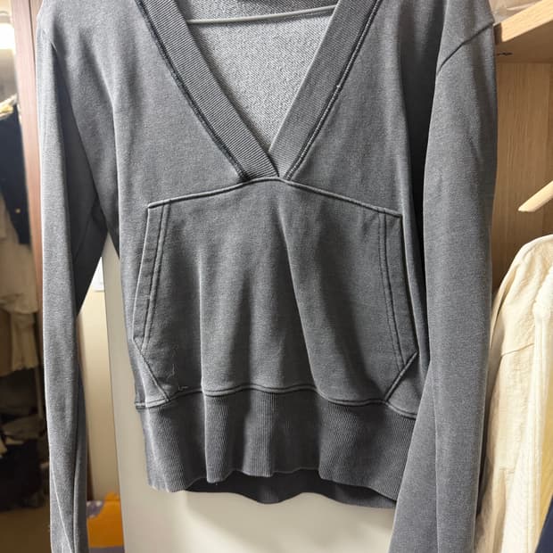 에즈온 후드브이넥티