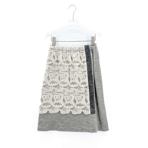 츠모리치사토 레이스 스커트